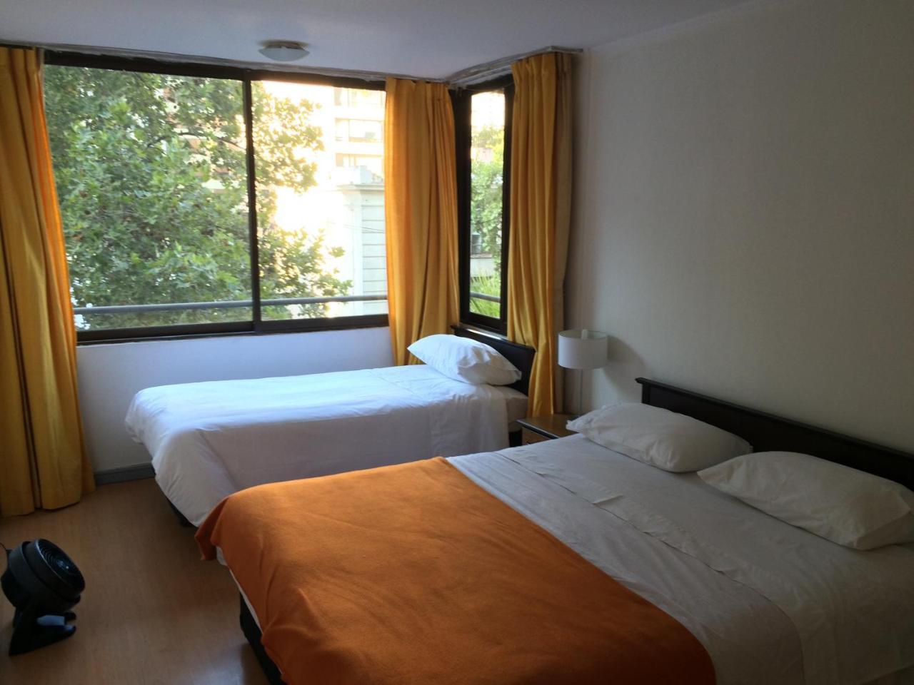 Apartamentos Costanera Centre Santiago Exterior photo
